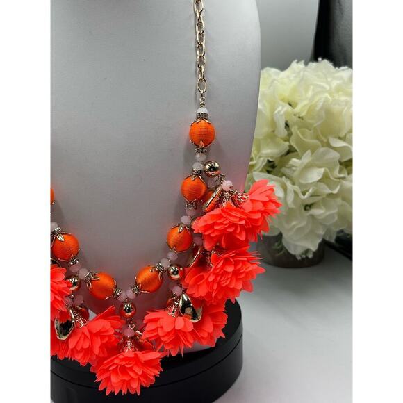 Lilly Pulitzer Tangero Orange Fabric Dangle Flowers Pink Beaded Long Necklace‎ - Picture 2 of 12